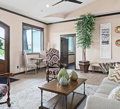 Clubhouse Lobby