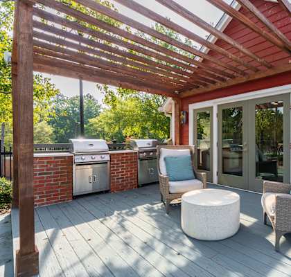 Outdoor Patio With Grills & Pergola