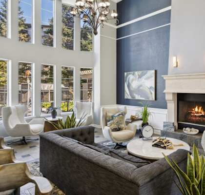 luxury social lounge at Bridgeport Ranch apartments