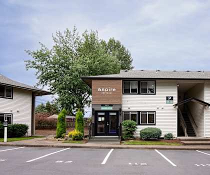 Aspire Gresham Clubhouse Exterior