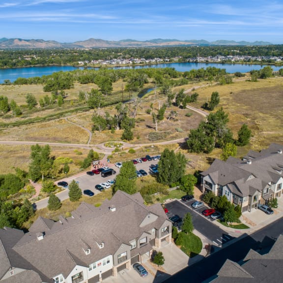 aerial view of Berkshire Aspen Grove apartments and South Platte Park in Littleton, CO