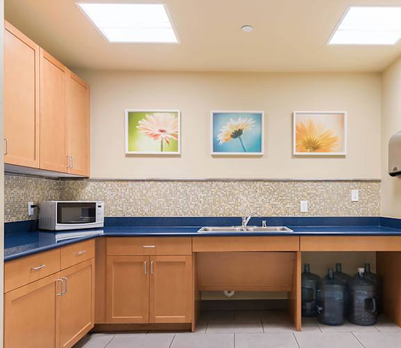 Clubhouse Kitchen, MacArthur Park Apartments, Los Angeles, CA