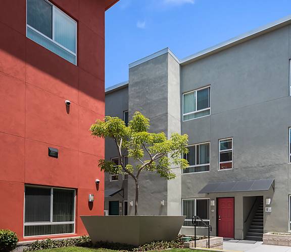 Building exterior, MacArthur Park Apartments, Los Angeles, CA