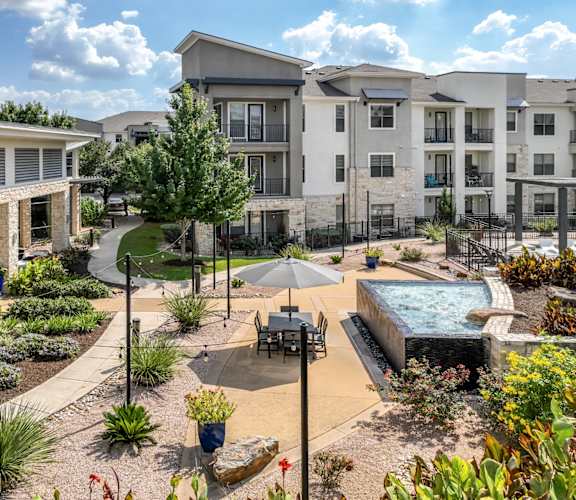 courtyard at The Allure apartments