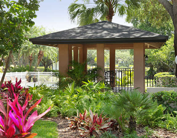 Beautiful Gazebo at The Legacy Apartments in Tampa, FL