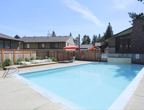 The Rosewood Apartments in Vancouver, WA Pool
