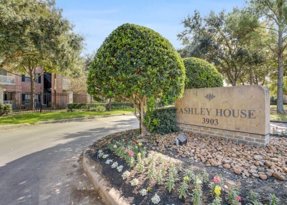 Property Signage at Ashley House, Texas, 77450