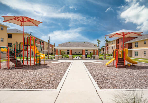 Dominium_Regancy Palms_Playground