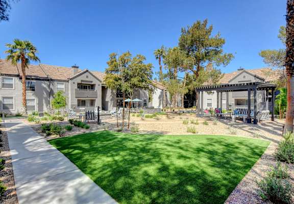 Courtyard at Villa Serena, Henderson, NV, 89014