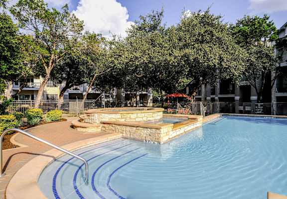 swimming pool at San Marin apartments