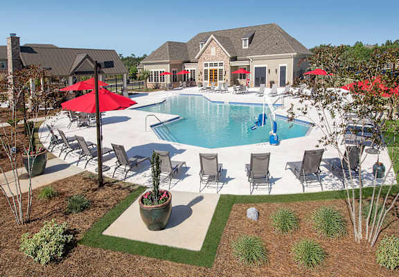 Summit Gulf Breeze Pool