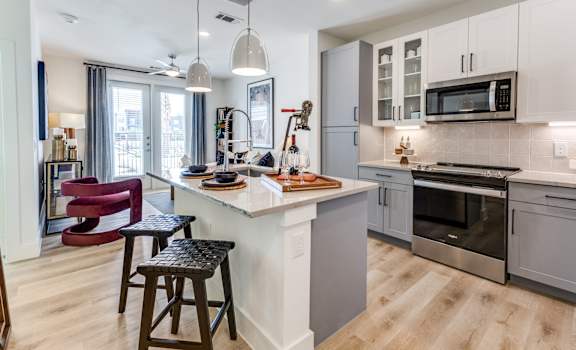 Aura High Pointe Apartments in Austin, Texas Model Kitchen with Island