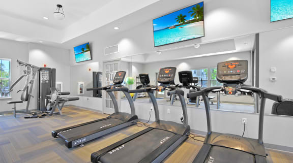 midtown pointe apartments fitness center 