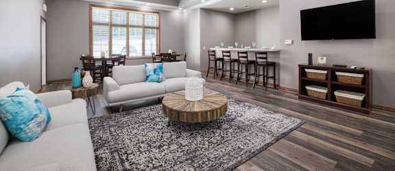 the estates at tanglewood|living room