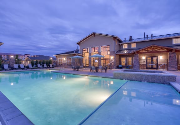 Luxury Apartment Homes Available at Retreat at the Flatirons, Broomfield, CO