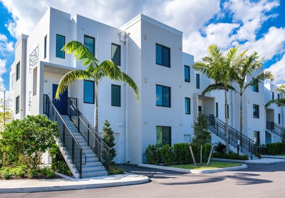 Exterior View at Altis Blue Lake Apartments in Lake Worth, FL