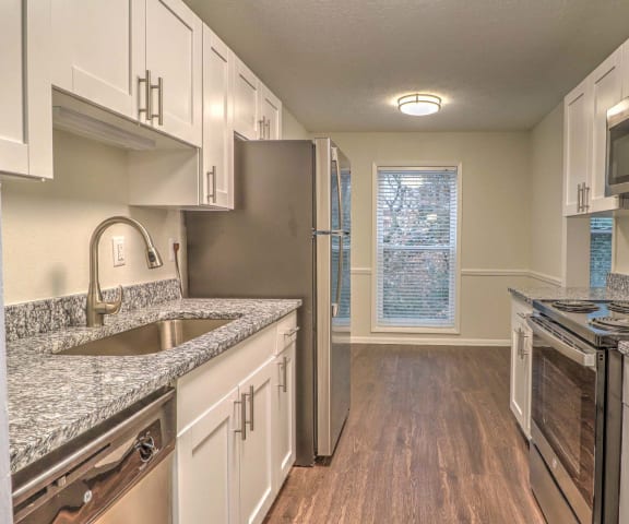 Upscale kitchen at Rosemont Vinings Ridge Apartments, GA, 30339