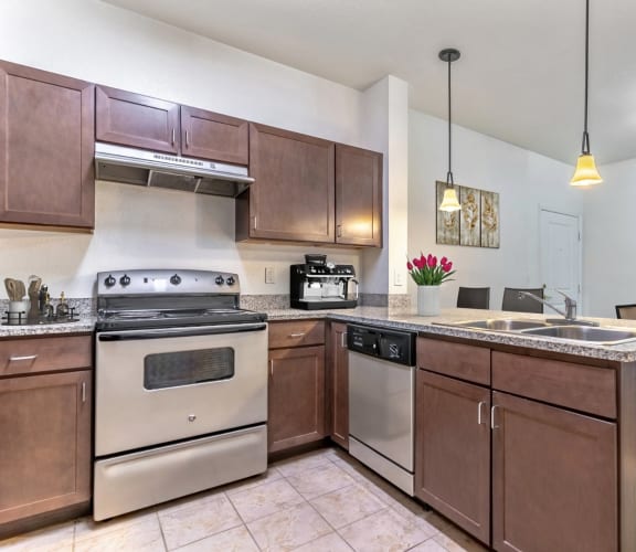 Lexington Court Apartments Apartments in Downtown Orlando FL