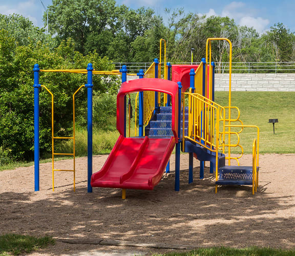 Bridgeport Apartments Apartments in Lincoln, NE