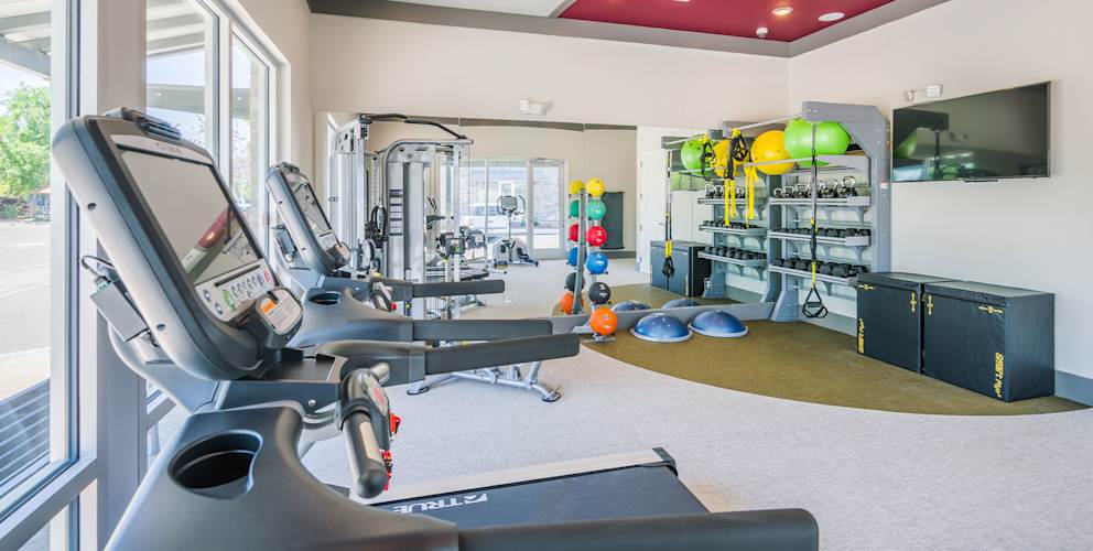 Gym at The Six (6 of 8)