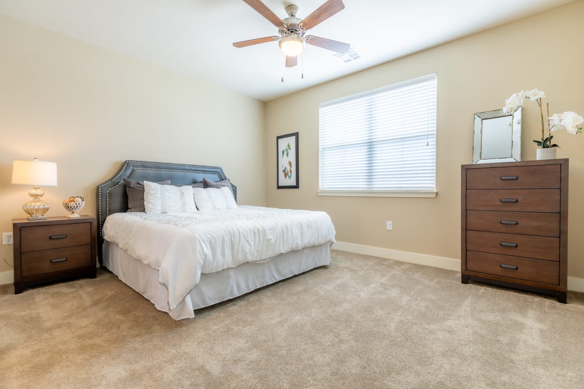 Apartments and Townhomes for Rent in Lenexa, KS Prairie Creek