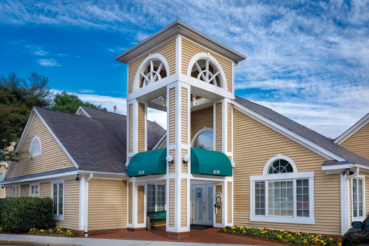 Fairfax County Apartments Merrifield at Dunn Loring Station