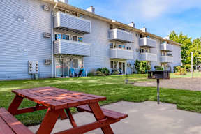 Picnic Table at Ironwood Apartments, Coeur dAlene, Idaho