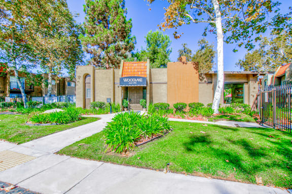 Walkup to leasing office at Woodlake, Escondido, California