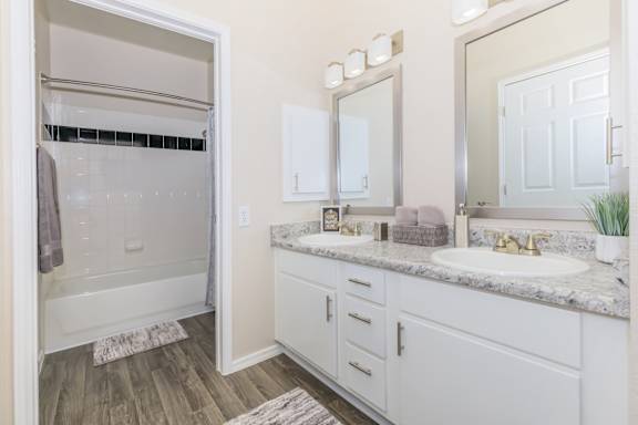 Riverwalk Luxury Apartments in Tucson, Arizona Model Bathroom
