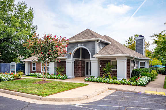 Saddle Ridge leasing office.