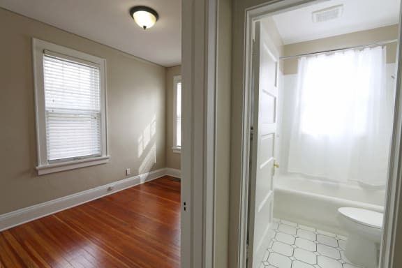 929 Summit Ave Carriage House, St Paul, Minnesota
