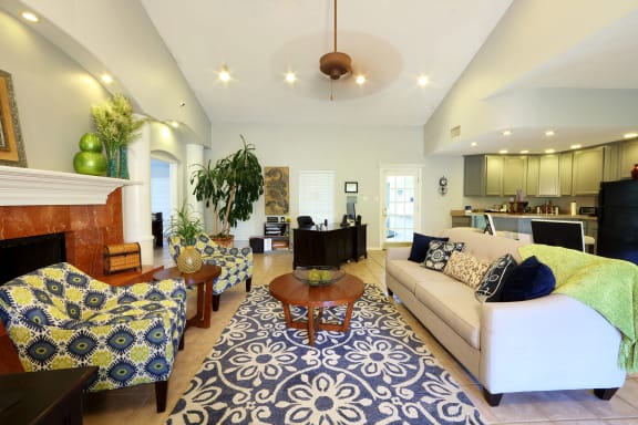 Diamond Lakes club house.