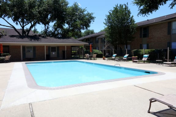 Diamond Lakes pool.
