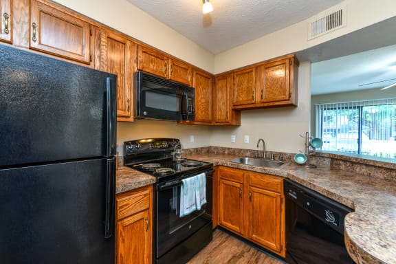 Interior Unit Image at Waterford Place, Louisville, 40207