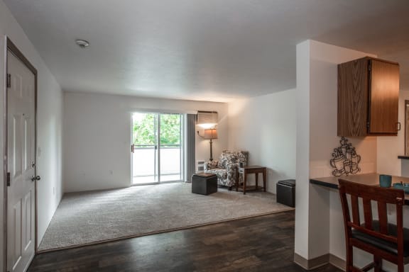 Farr Court Apartments Living Room and Counter