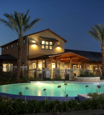Villas at Sundance Clubhouse Exterior and Pool
