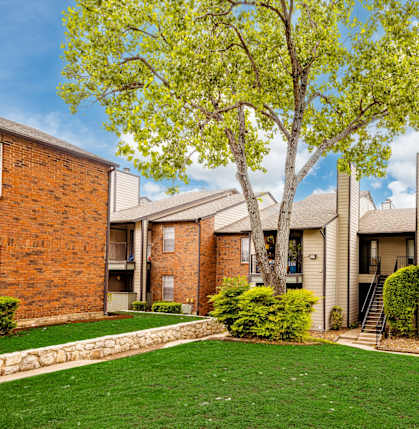 Acadia on the Lake Apartments in San Antonio, TX Exterior