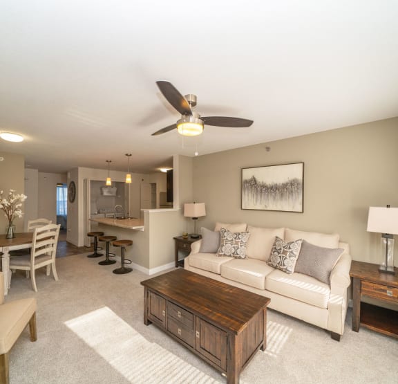 Apartments in West Des Moines Strathmore Apartment Homes