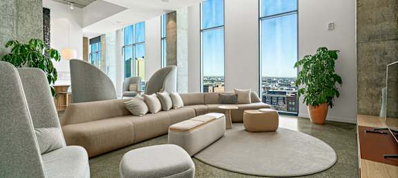 Reverb Apartments in Kansas City, Missouri Clubhouse Lounge with Beautiful Views