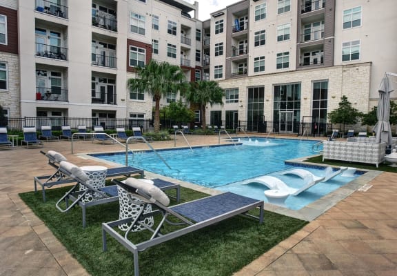 Swimming Pool And Sundeck at Vargos on the Lake in Houston, TX 77063