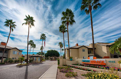 Desert Mirage Exterior and Monument Sign