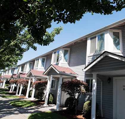 Elegant Exterior View Of Property at Lorence Court Apartments Portland, OR 97216