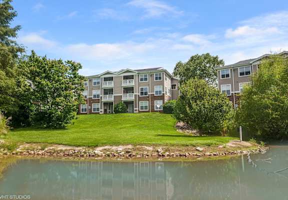 Relaxing community at Cedar Springs Apartments in Raleigh, NC 27609