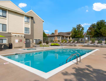 Outdoor Swimming Pool at Deer Crest Apartments, Colorado 80020