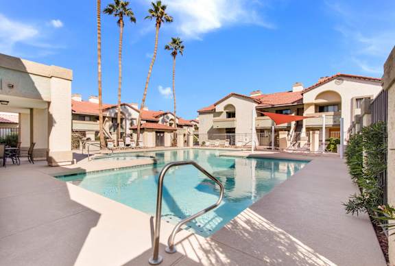 Relaxing pool at Del Coronado, Mesa