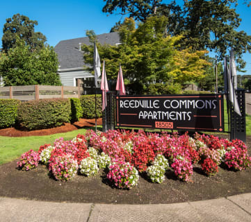 Reedville Commons Apartments Monument Sign