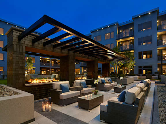 AVE Florham Park Courtyard