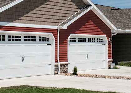 Grand Rapids Michigan Apartment Rentals Redwood Living Redwood Grand Rapids Mohican Avenue SE Flash Gallery Exterior
