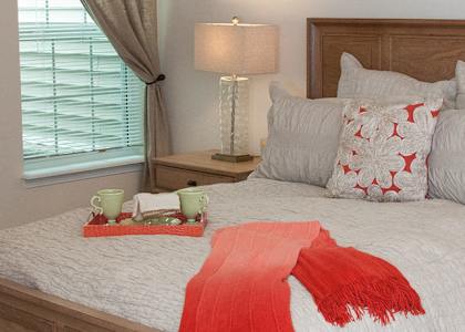 Brunswick Ohio Apartment Rentals Redwood Living Plum Creek Stoney Run Flash Gallery Bedroom