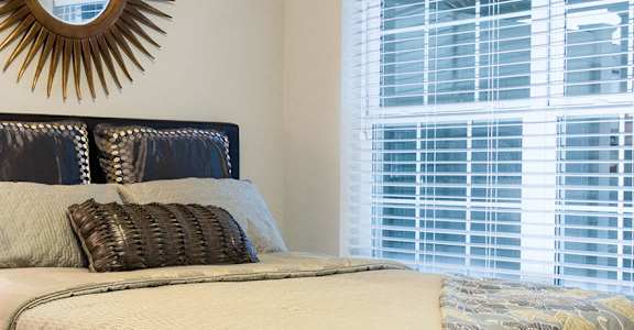 Delaware Ohio Apartment Rentals Redwood Living Redwood Delaware Flash Gallery Bedroom
